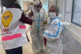 متطوعو الإغاثة الطبية يحتفلون بعيد الأم مع العاملات بمستشفى الهلال بنابلس