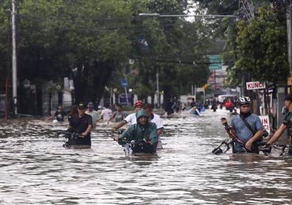 مصرع 75 شخصا جراء الفيضانات في إندونيسيا وتيمور الشرقية