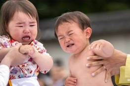 من الغرائب.. مهرجان "سومو لبكاء الأطفال" فى اليابان