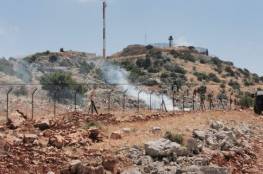 جيش الاحتلال يلقي قنابل الغاز على مواطنين لبنانيين في كفرشوبا