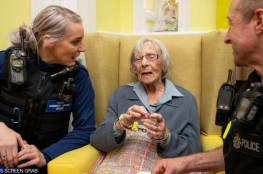 الشرطة تعتقل امرأة عمرها 104 أعوام لسبب "غريب جدا"