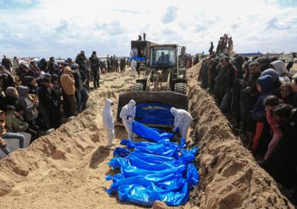 ضمَّت جثثاً بلا رؤوس، وأجساداً بلا جلود! العثور على مقابر جماعية بمجمع ناصر جنوب قطاع غزة