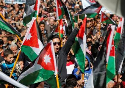 وزير أردني : الحكومة تدعو الأردنيين النزول للشوارع غدا