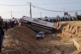 10 إصابات بحادث تصادم بين حافلة كبيرة وجيب غرب غزة