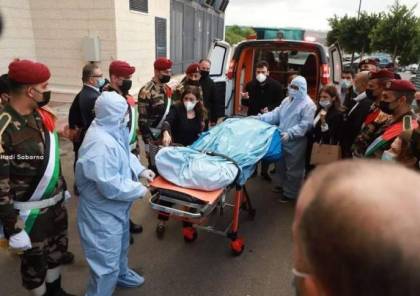 وصول جثمان القيادي الفلسطيني صائب عريقات لمستشفى الاستشاري في رام لله