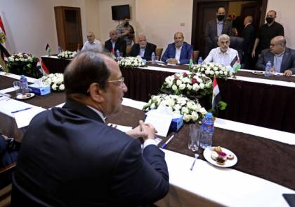 صحيفة: مصر تضع اللمسات الأخيرة على صفقة شاملة بين حماس و "إسرائيل"