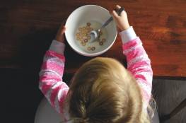 هل يجب إجبار الأطفال على إنهاء طعامهم؟