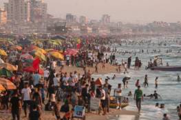 بلدية غزة تكشف عن تجهيزاتها لاستقبال موسم الصيف على شاطئ غزة