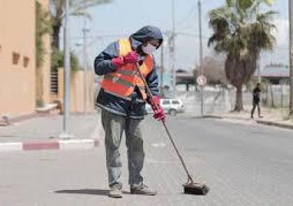غزة: إيقاف موظف بالصحة وإحالته للتحقيق بعد تنمره على أحد عمال النظافة