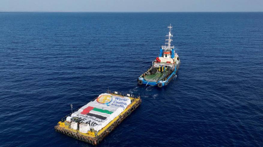 قطع بحرية اماراتية تنقل المساعدات لغزة عبر الممر البحري مع قبرص