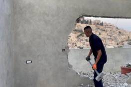السلطات الإسرائيلية تجبر مواطنا على هدم منزله في كفر قاسم