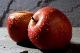 كشف سر فائدة تناول تفاحة واحدة يوميا!