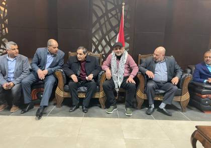 شاهد: وصول القيادي بالتيار الإصلاحي رشيد أبو شباك إلى قطاع غزة