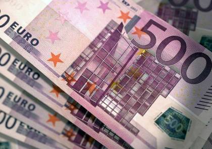 اليورو يقترب من أعلى مستوى في عامين ونصف 