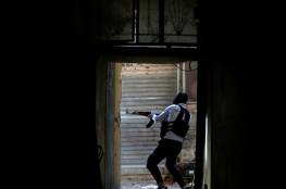 لبنان: توتر وإطلاق نار كثيف بمخيم عين الحلوة على خلفية مقتل الفلسطيني أبو دبوس (فيديو)