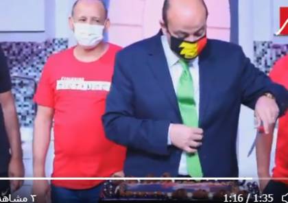 فيديو عيد ميلاد عمرو أديب في برنامج الحكاية اليوم .. كم عمره ؟