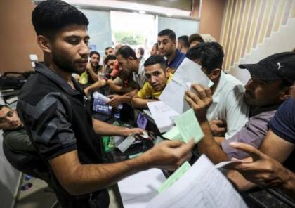 العمل بغزة تسلّم الشؤون المدنية 1000 مرشح لتصاريح عمل