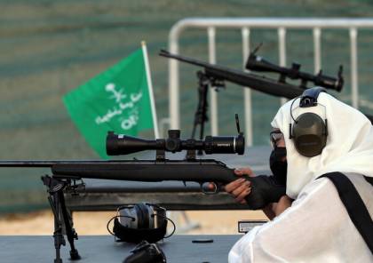  مدربة أسلحة سعودية تكسر القوالب النمطية في مجال يهيمن عليه الذكور (صور+فيديو)