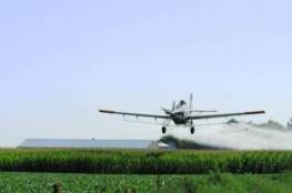 الاحتلال يرش مبيدات ضارة على الأراضي الزراعية شرقي غزة