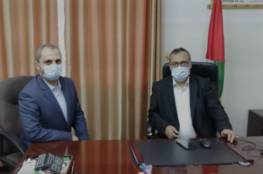 إيهاب الغصين يتسلم مهامه بمنصب وكيل وزارة العمل في غزة