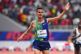 فيديو: العداء المغربي سفيان البقالي يحصد ذهبية سباق 3000 متر موانع