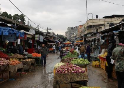 بلدية غزة تبحث مع الغرفة التجارية تطوير سوق فراس