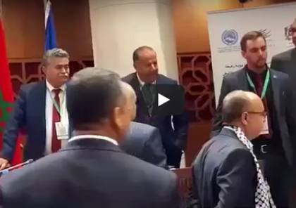 شاهد ماذا فعل نواب مغاربة عندما حضر وزير الحرب الإسرائيلي السابق جلسة لهم