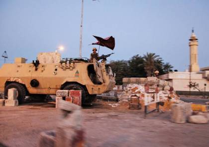  الجيش المصري يرافق حجاج غزة لتأمين وصولهم لمعبر رفح