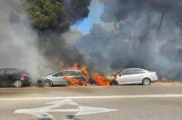 اندلاع حريق بسيارات وحرش قرب جامعة حيفا (فيديو)