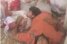صورة صادمة لأطفال قضوا إلى جانب آبائهم في مجزرة الروضة بسيناء