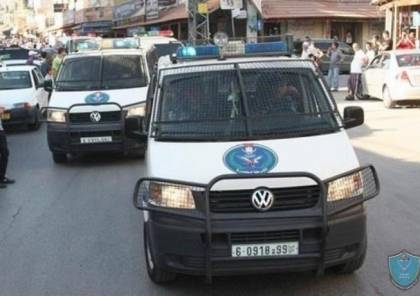 الشرطة تقبض على مطلوب بتهمة القتل العمد بالاشتراك في يطا