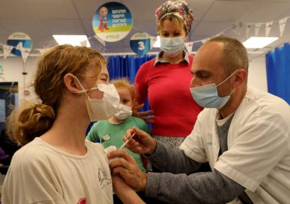 الصحة الإسرائيلية تختبر غدًا فاعلية إمكانية التطعيم بجرعة رابعة من لقاح كورونا