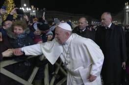 بعد واقعة ضرب يد امرأة.. البابا فرانسيس يعتذر