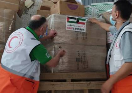 غزة: الهلال الأحمر يتسلم شحنة مساعدات كويتية