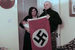 بريطانيا تسجن زوجين بسبب "أدولف هتلر"
