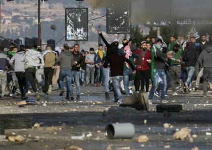إصابة شابين برصاص الاحتلال وعشرات حالات الاختناق في مواجهات غرب قفين