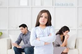 كيف يؤثر طلاق الوالدين على صحة الأطفال؟