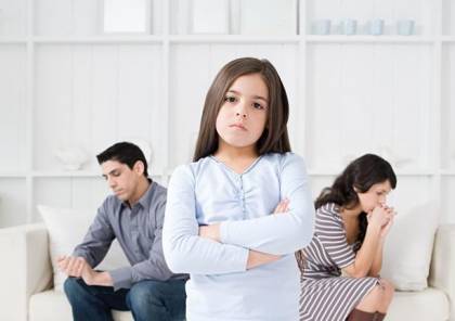 كيف يؤثر طلاق الوالدين على صحة الأطفال؟