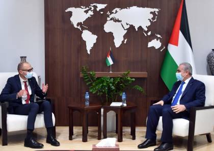 اشتية يبحث مع ممثل لتوانيا الجديد لدى فلسطين تعزيز التعاون