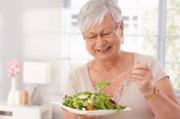 أهمية النظام الغذائي الصحي مع التقدم في العمر
