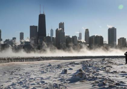 إلغاء أكثر من 1000 رحلة طيران في شيكاغو بسبب عواصف شتوية