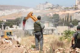 الاحتلال يوقف العمل بمشروع استصلاح أراضي "دير نظام" شمال رام الله