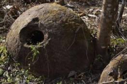اكتشاف جرار حجرية "غامضة" عملاقة تعود إلى عام 400 قبل الميلاد