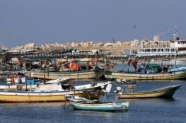 الشؤون المدنية تتسلم 6 مراكب صيد في بحر غزة