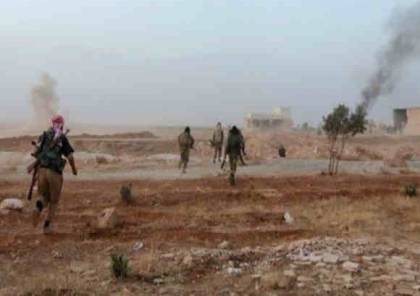 انشقاق 25 مسلحا من “مغاوير الثورة” وانضمامهم لقوات الجيش السوري في منطقة التنف