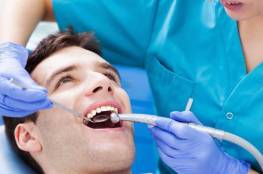 كيف تزيل الجير من الأسنان دون الذهاب إلى الطبيب؟