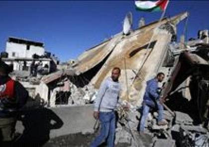 الاحتلال يهدم منزل عائلة الشهيد علي خليفة بمخيم قلنديا