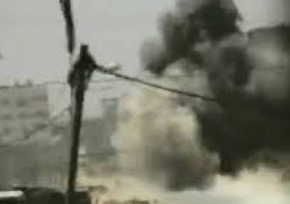 فيديو لأول مرة : لحظة انفجار ناقلة جند تابعة للاحتلال خلال حرب 2014 في خانيونس