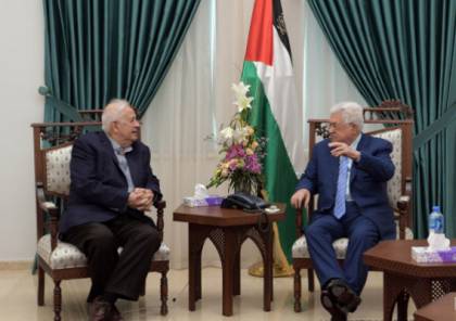 الرئيس عباس يلتقي رئيس لجنة الانتخابات المركزية