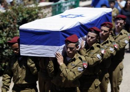 مستوطن إسرائيلي ينتحر على قبر ابنه الذي قُتل في حرب 2014